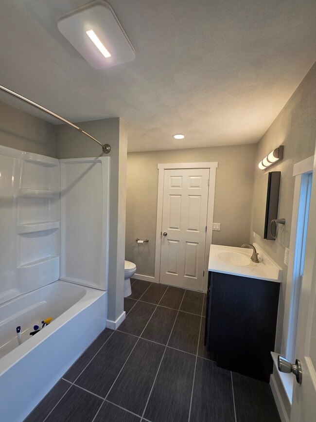 Building Photo - 102 Atlantic St