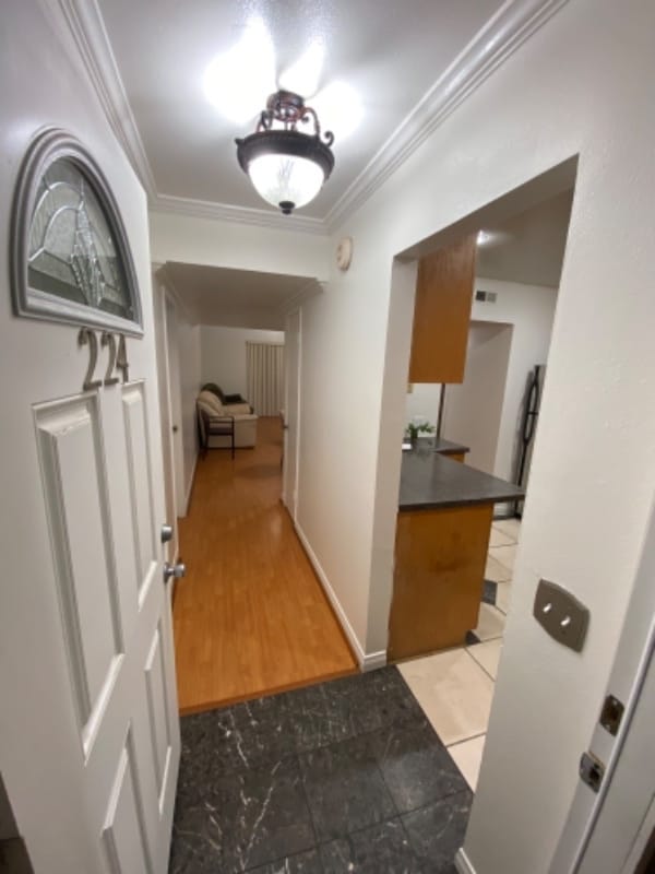 Foto principal - 10331 Lindley Ave