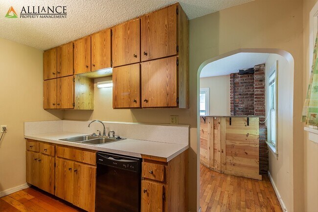 Foto del edificio - 714 Thurston St