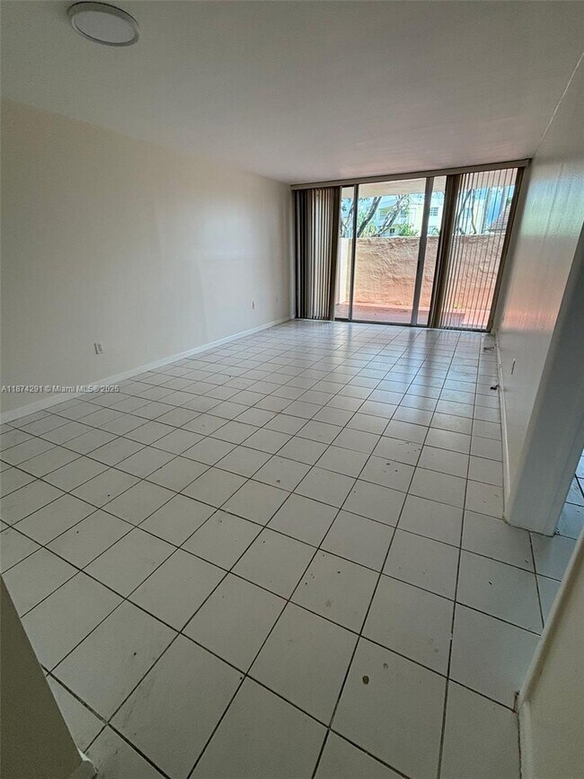 Foto del edificio - 10865 SW 112th Ave