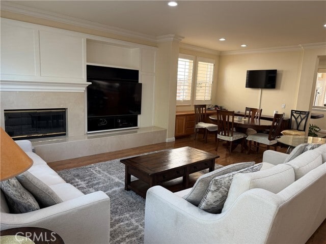 Building Photo - 7 Heather