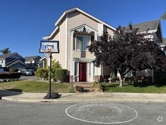 Building Photo - 1173 Brittany Ave