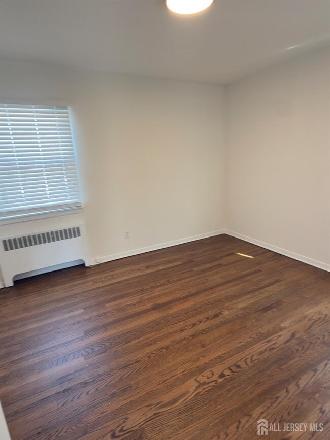 Foto del edificio - 298 Central Ave