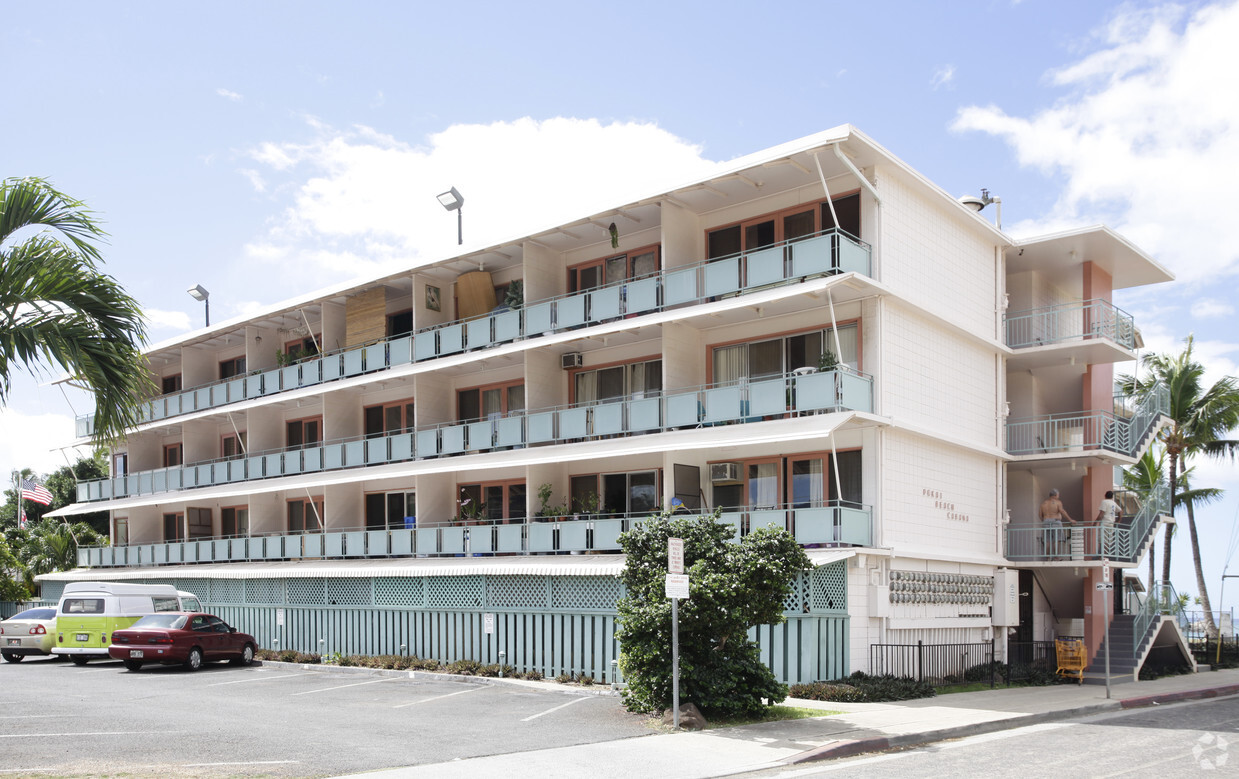 Primary Photo - Pokai Bay Beach Cabanas Studio