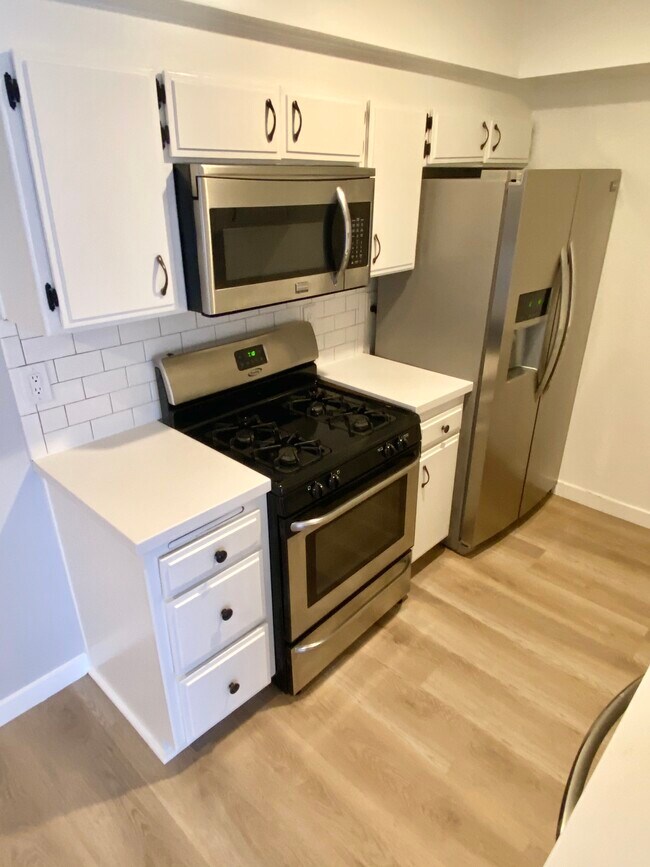 Foto del edificio - 1823 Holmby Ave