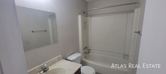 Foto del edificio - 17312 E 48th Terrace S