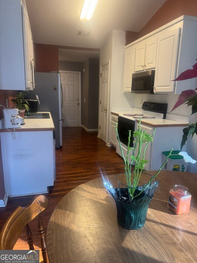 Foto del edificio - 1579 Madison Ct