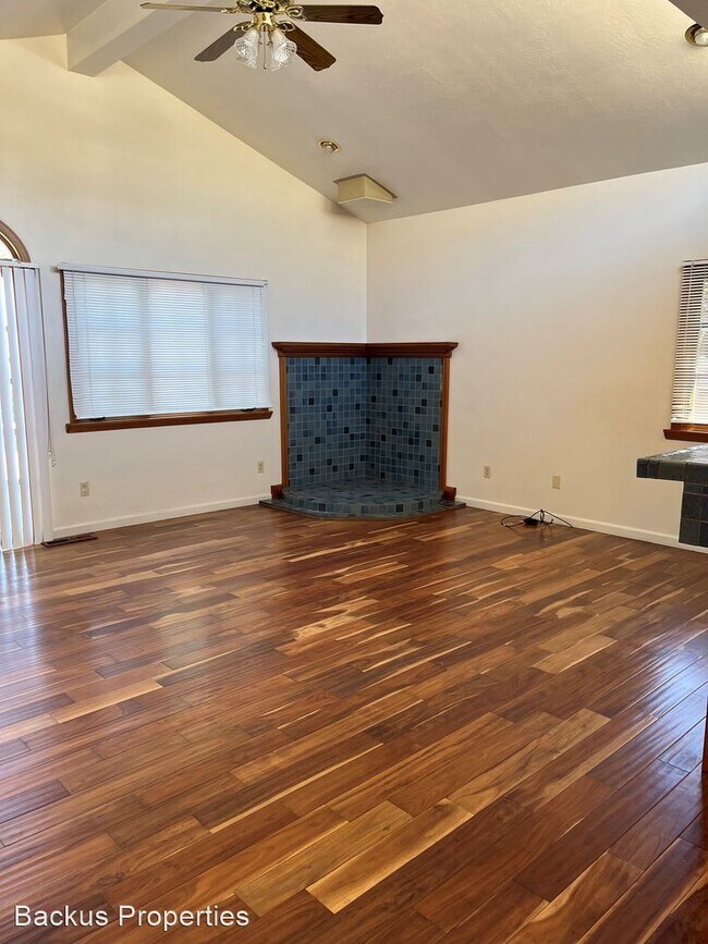 Building Photo - 4 br, 2 bath House - 832 Loyola Dr