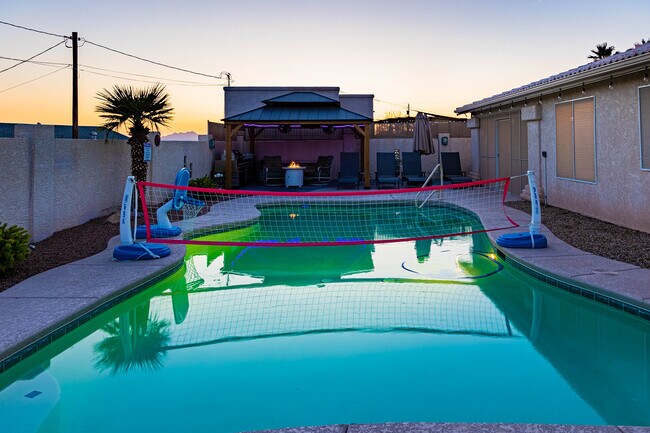 Foto del edificio - 3785 Cattail Dr