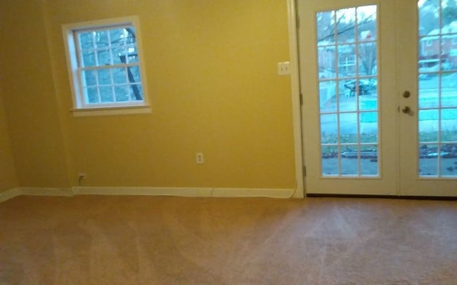Building Photo - 3118 Newington Ct
