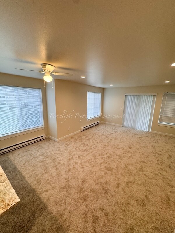 Foto del edificio - 5660 Eagle Pkwy