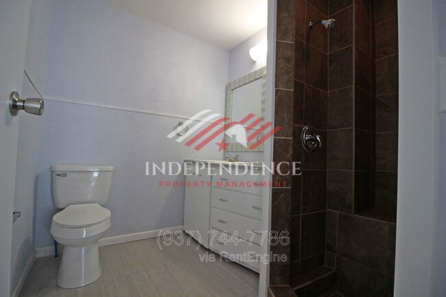 Building Photo - 78 Notre Dame Ave