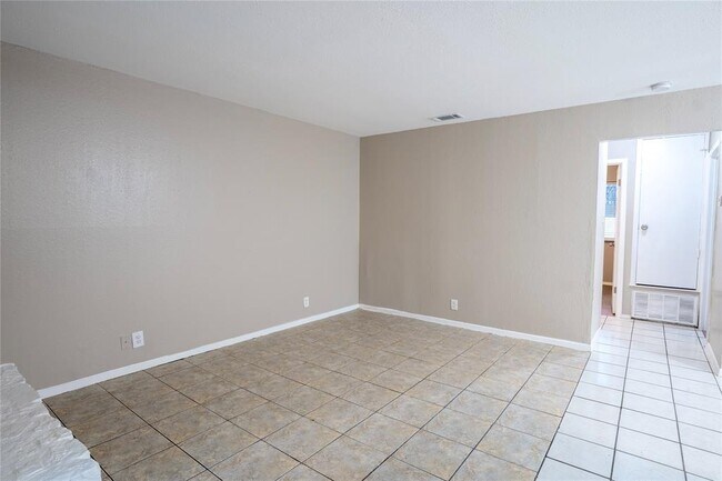 Foto del edificio - 10309 Brownie Dr