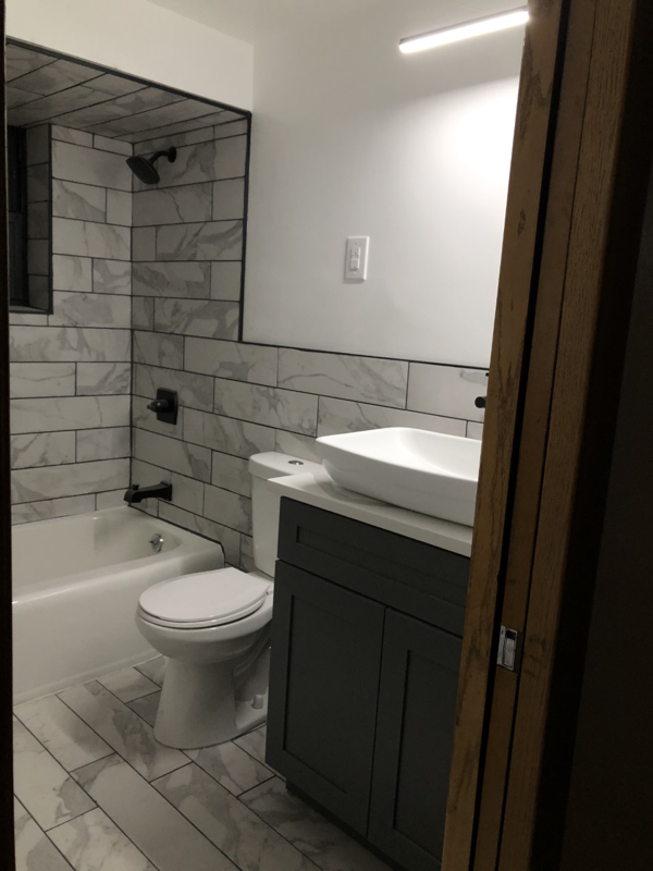 Foto del edificio - 3316 W 79th St
