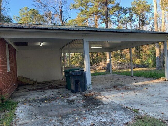 Building Photo - 4841 Vienna Church Rd