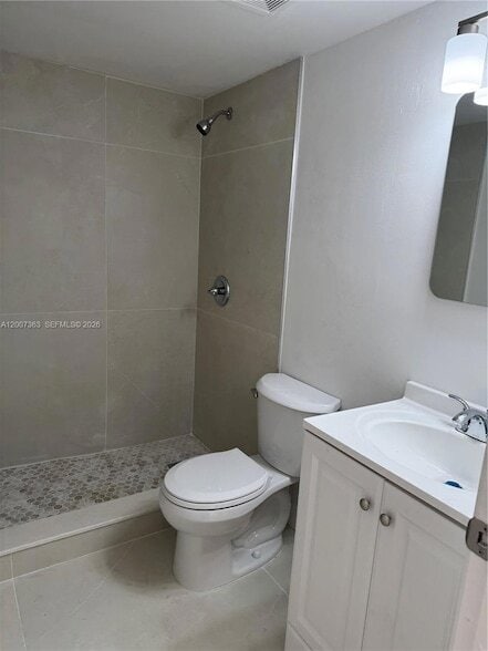 Foto del edificio - 8261 NW 8th St