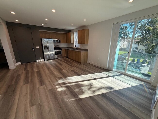 Foto del edificio - 11155 Huston St