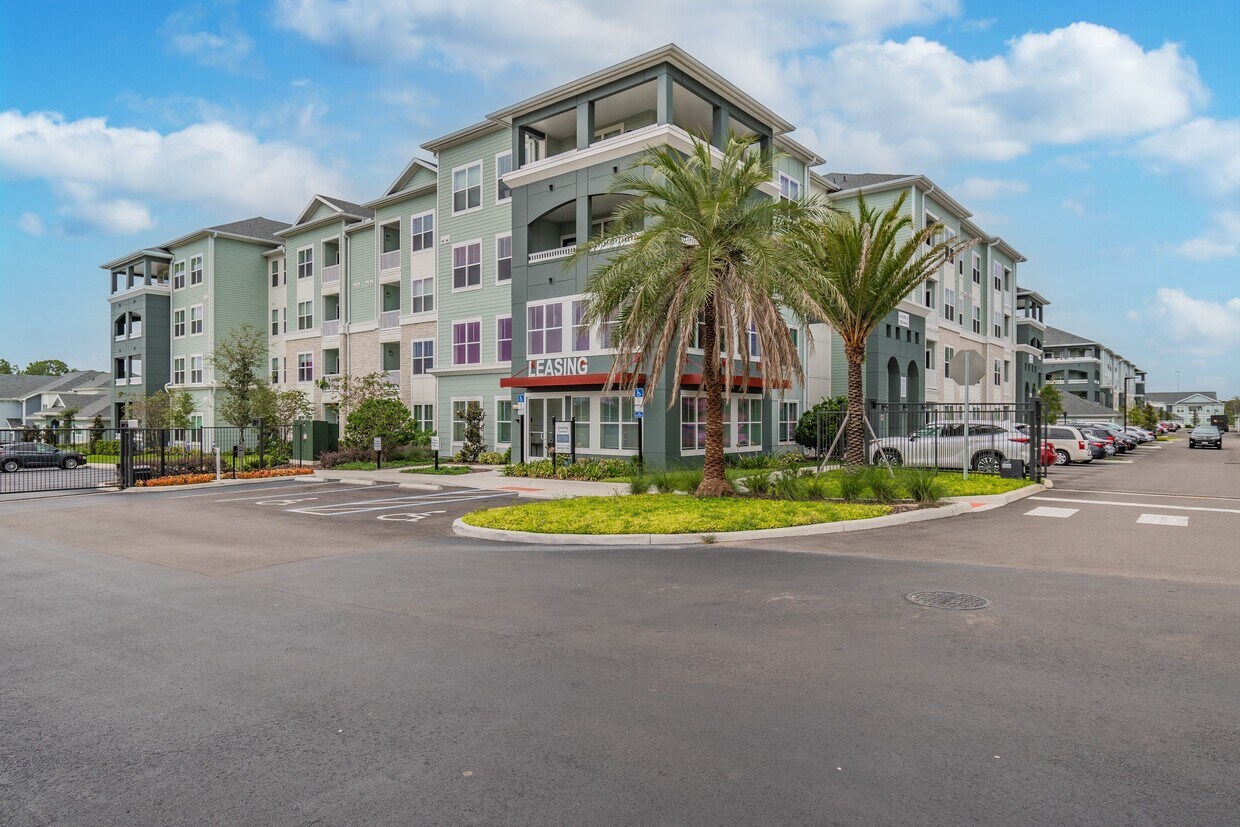 Thrive Luxury Apartments Apartments at 141 Thrive Rd Davenport, FL
