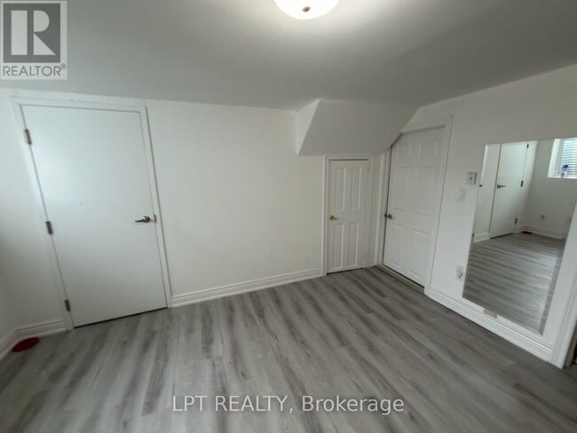 Building Photo - 51 Windermere Ct
