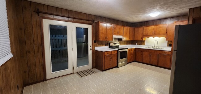 Building Photo - Hickory Hills Townhomes