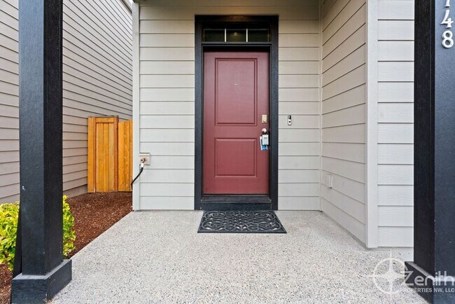 Foto del edificio - 13748 NE 66th Wy