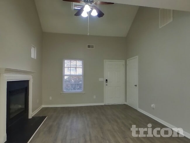 Building Photo - 3097 Teton Dr