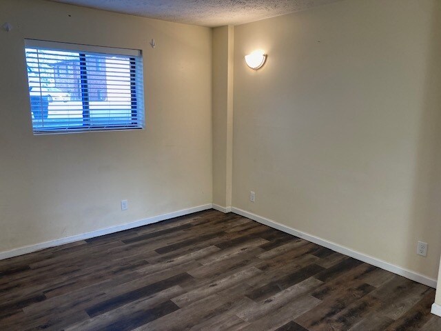 Foto del edificio - 2608 N Webb Rd