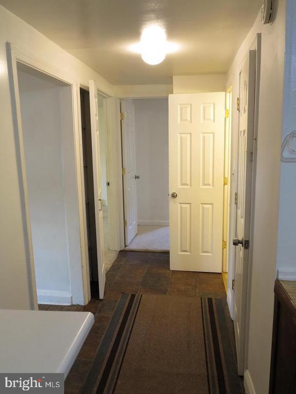 Foto del edificio - 6712 Breezy Dr