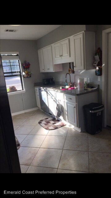 Foto del edificio - 1615 Campbell Dr W