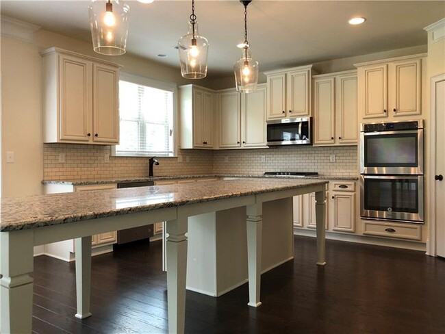 Building Photo - 5553 Addison woods pl