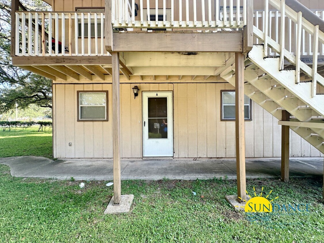 Primary Photo - Great 2 Bedroom Unit in Fort Walton Beach