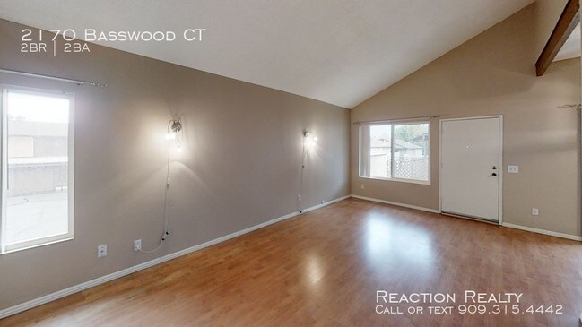 Foto del edificio - 2170 Basswood Ct