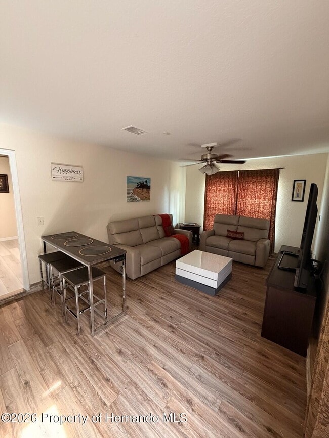 Foto del edificio - 14373 Irving St