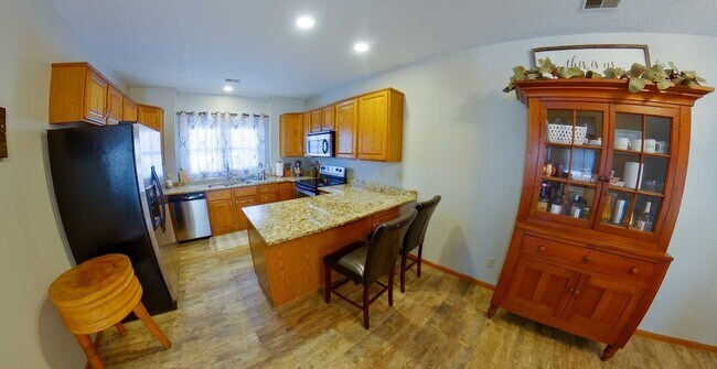 Building Photo - 3D Tour Available - Fenced-in Yard + Large...