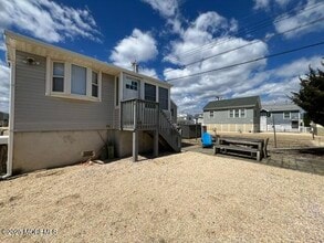 Building Photo - 116 W Plover Way