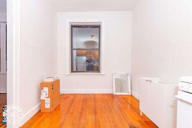 Foto del edificio - 332 Starr St