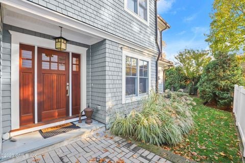 Photo - 39 Woodland Dr (Greenwich, CT)