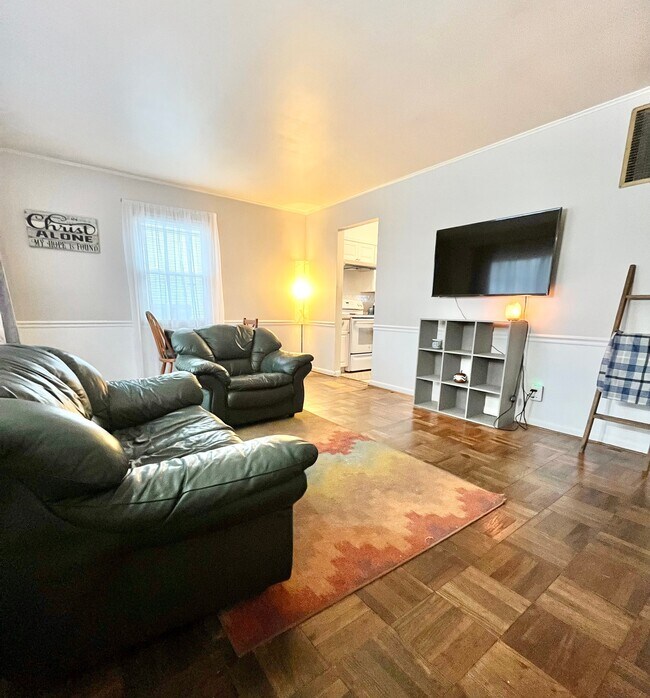 Foto del edificio - 549 W 13th St