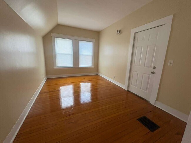 Foto del edificio - 107 Sheffield Ave