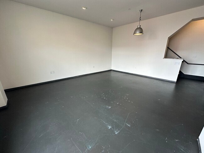 Foto del edificio - 147 E Berkeley St