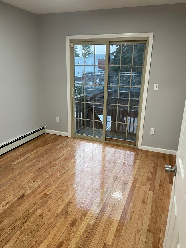 2nd Bedroom deck view Queen/Full - 707 Cozine Ave