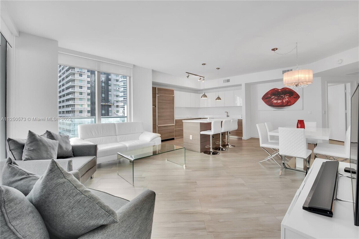 Foto principal - 1100 S Miami Ave