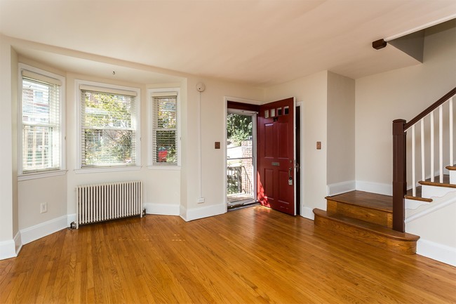 Building Photo - 27 N Belle Grove Rd