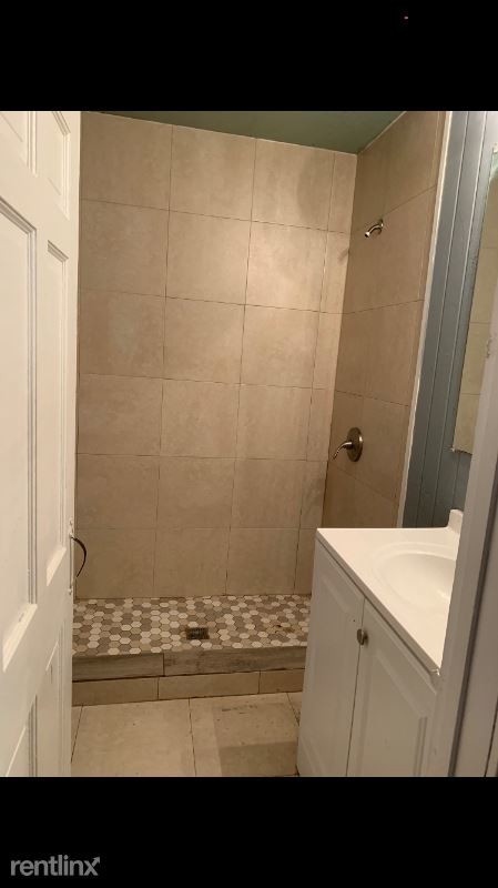 Foto del edificio - 3 br, 1 bath House - 9 grant street