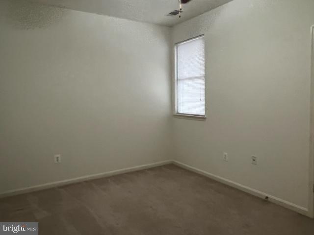 Foto del edificio - 9000 Bay Ave