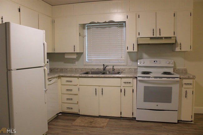 Foto del edificio - 2420 River Ridge Rd NE