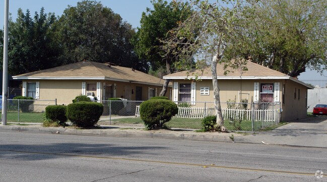Foto del edificio - 546 N Sierra Way