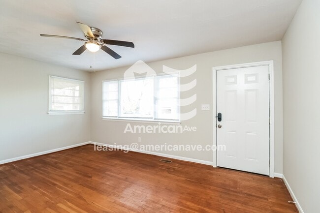 Building Photo - 200 Brookwood Dr