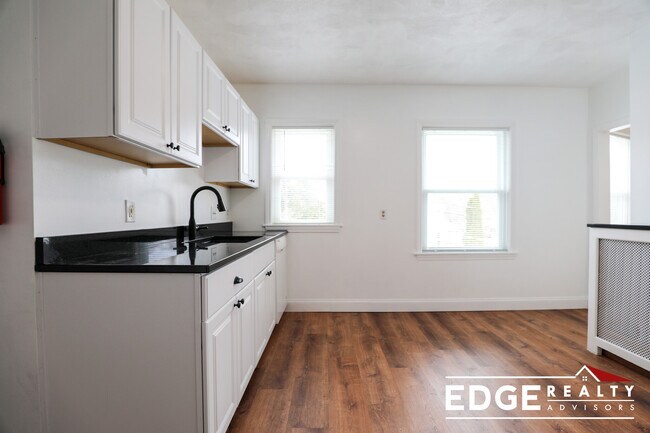 Building Photo - 154 Tremont St