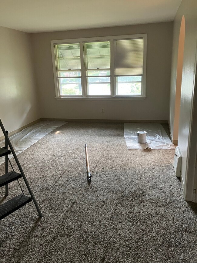 Freshly painted - 117 Shoshone St